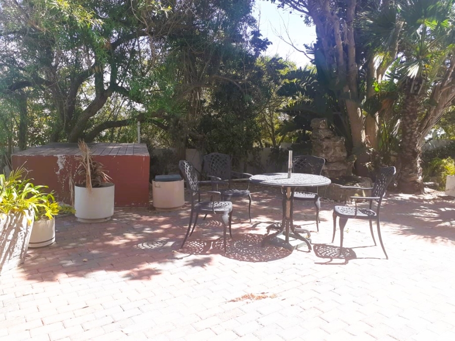 To Let 2 Bedroom Property for Rent in Country Club Western Cape